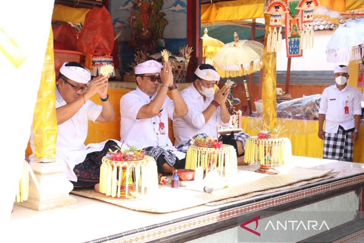 Bupati Tabanan: Tetap terapkan prokes meski COVID-19 melandai