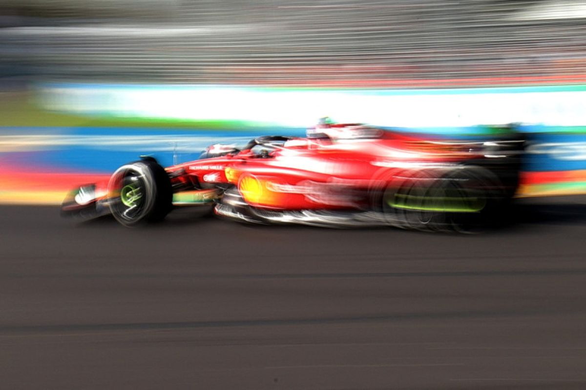 Ferrari mendominasi latihan pertama GP Australia