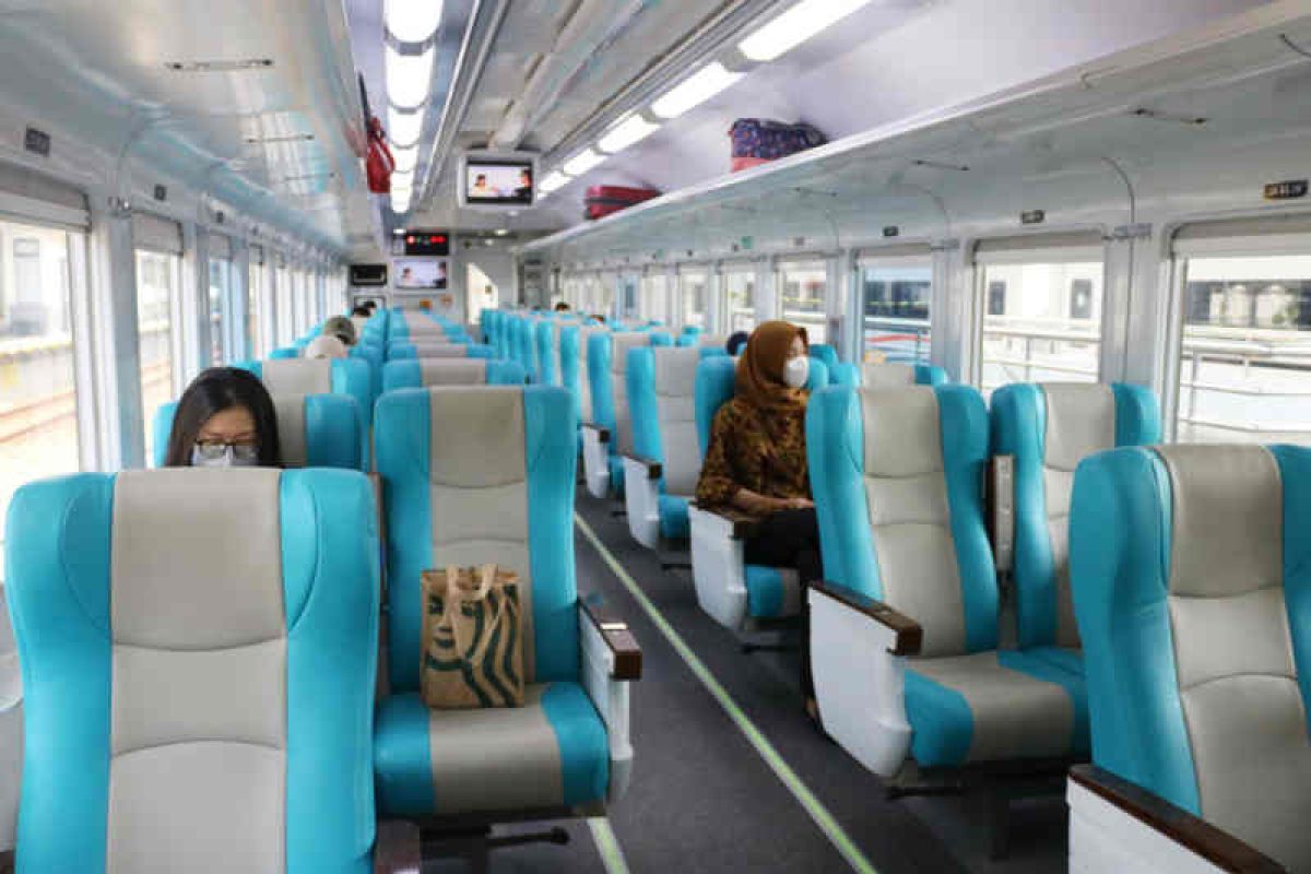 Tiket kereta api Lebaran dari Cirebon terjual untuk 19.087 kursi