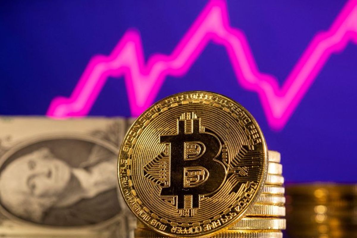 Bitcoin turun 7,8 persen jadi 31.333 dolar AS