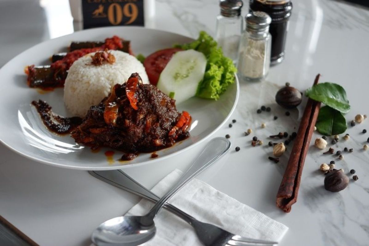 Tips sehat makan nasi padang tanpa harus khawatir kolesterol jahat naik