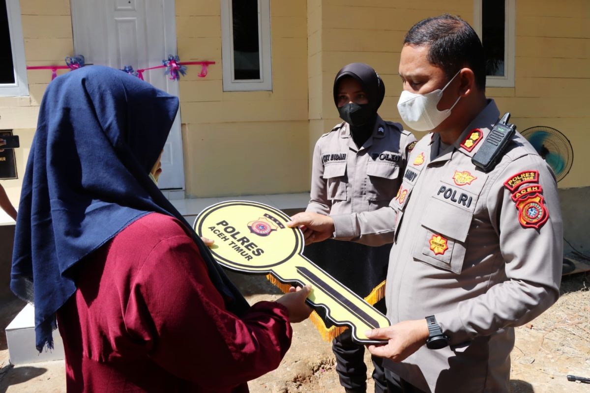 Kartini kini punya rumah layak huni  setelah viral di medsos dengan rumah 
