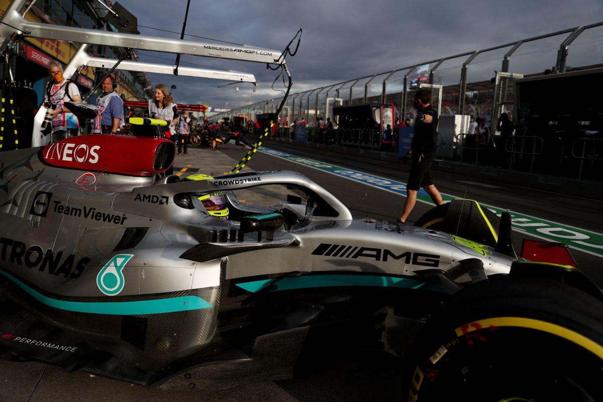 Hamilton menyebut performa Mercedes tak kunjung membaik di GP Australia