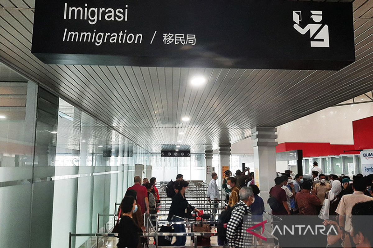 Gubernur Kepri lepas pelayaran perdana Tanjungpinang - Singapura