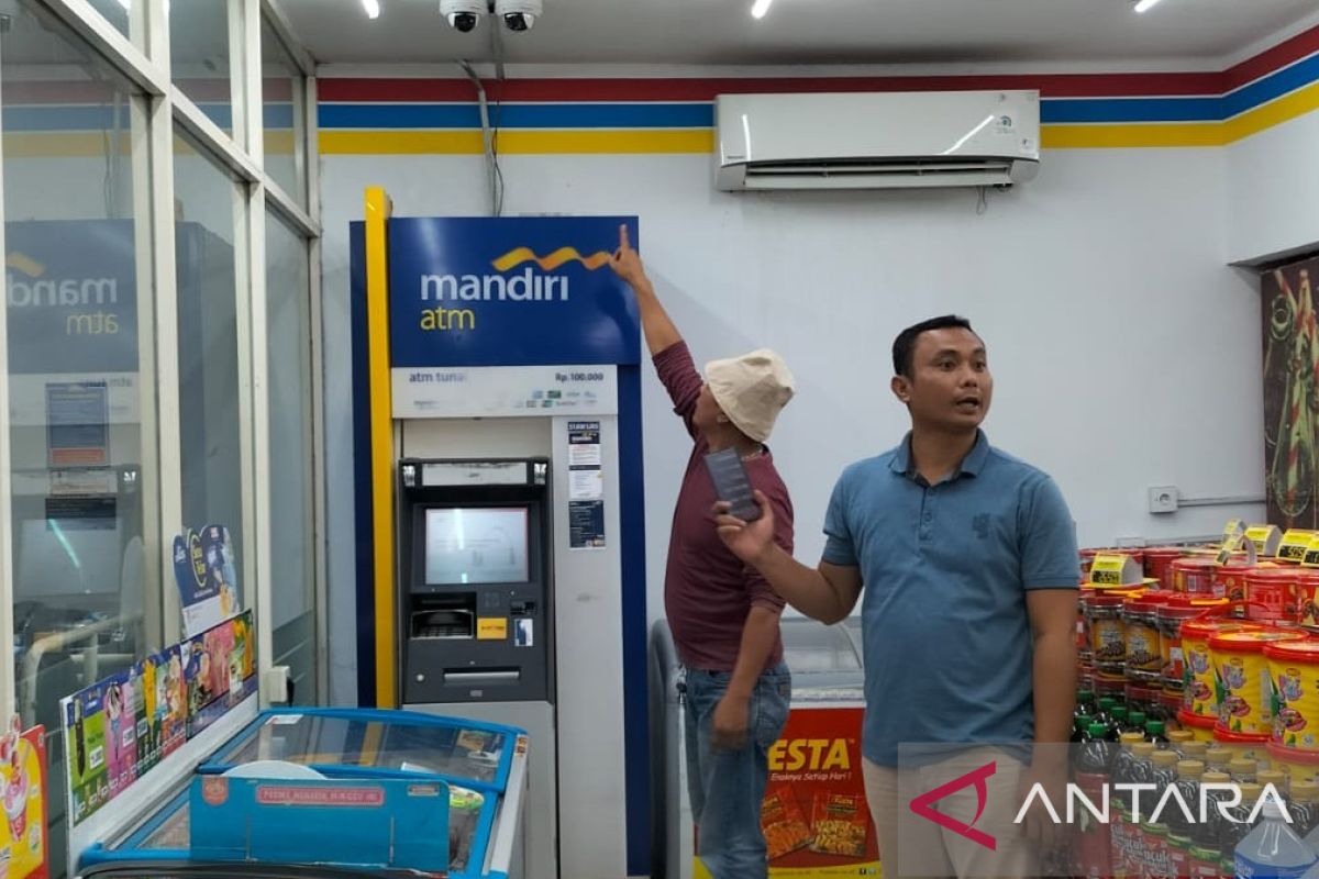 Warga Pekanbaru jadi korban pencurian ganjal ATM