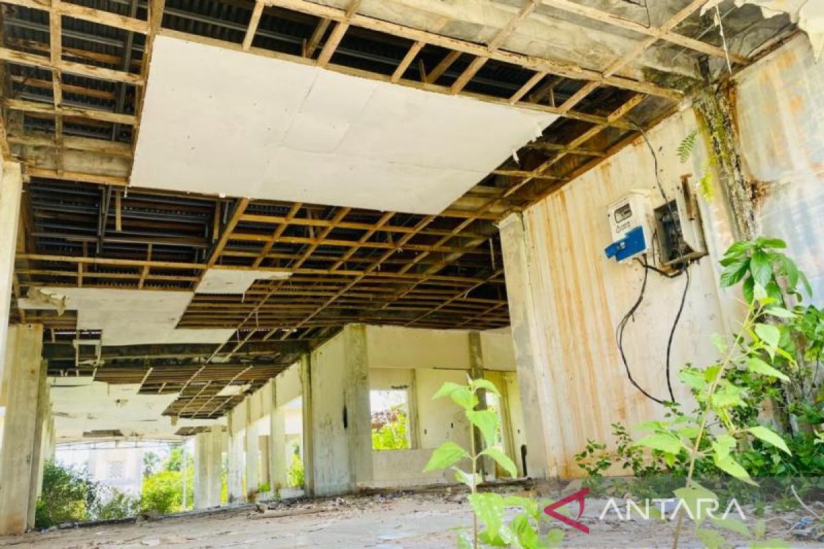 Gedung Terminal Tipe B Nagan Raya terbengkalai, begini kondisinya