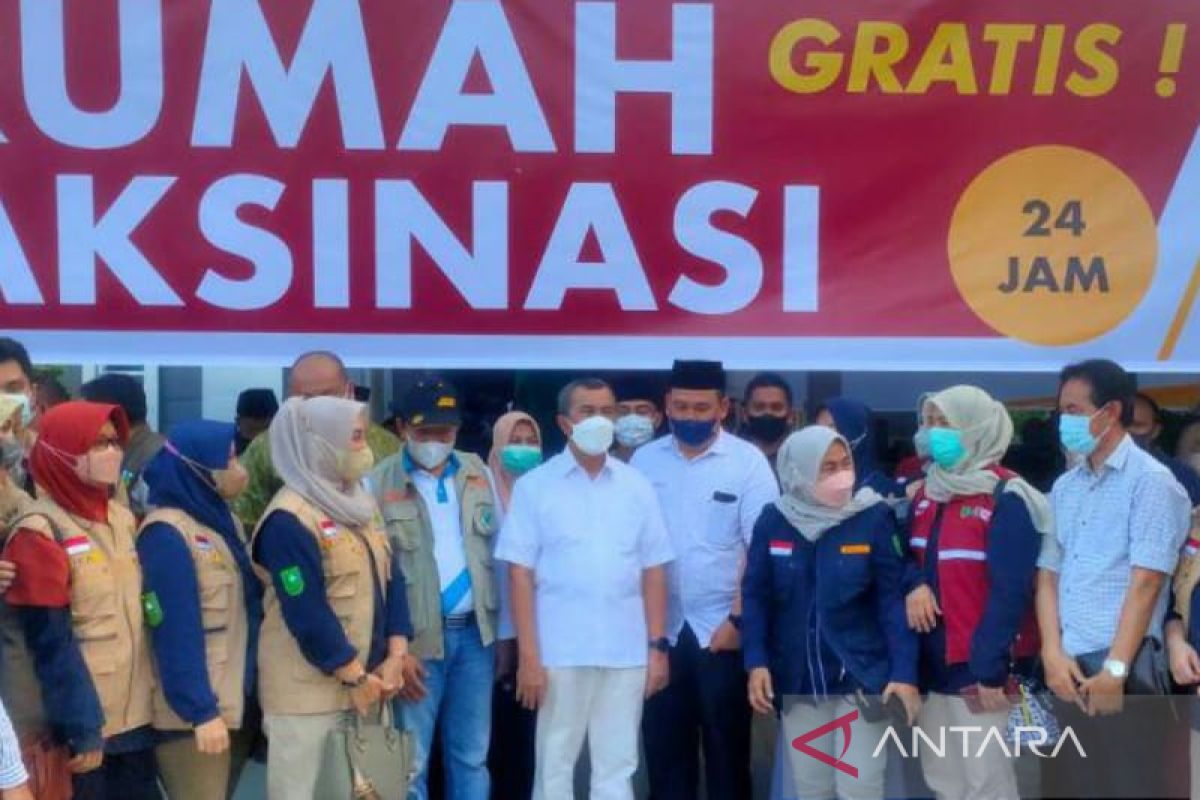 Gubernur Riau resmikan Rumah Vaksin 24 Jam di RSJ Tampan tinggkatkan kekebalan komunal