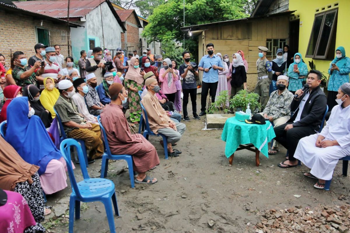 Wali Kota Medan bantu warganya dapatkan air bersih di sapa lingkungan