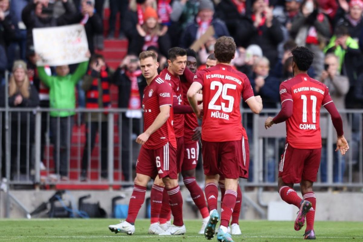 Liga Jerman: Gol penalti Lewandowski bantu Muenchen taklukkan Augsburg