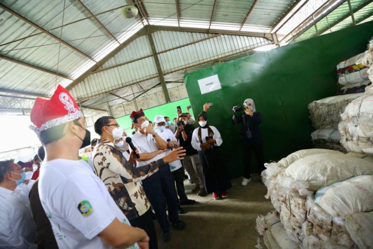 TPS-3R Bio Mandiri Lestari di Muncar Banyuwangi ekspor sampah