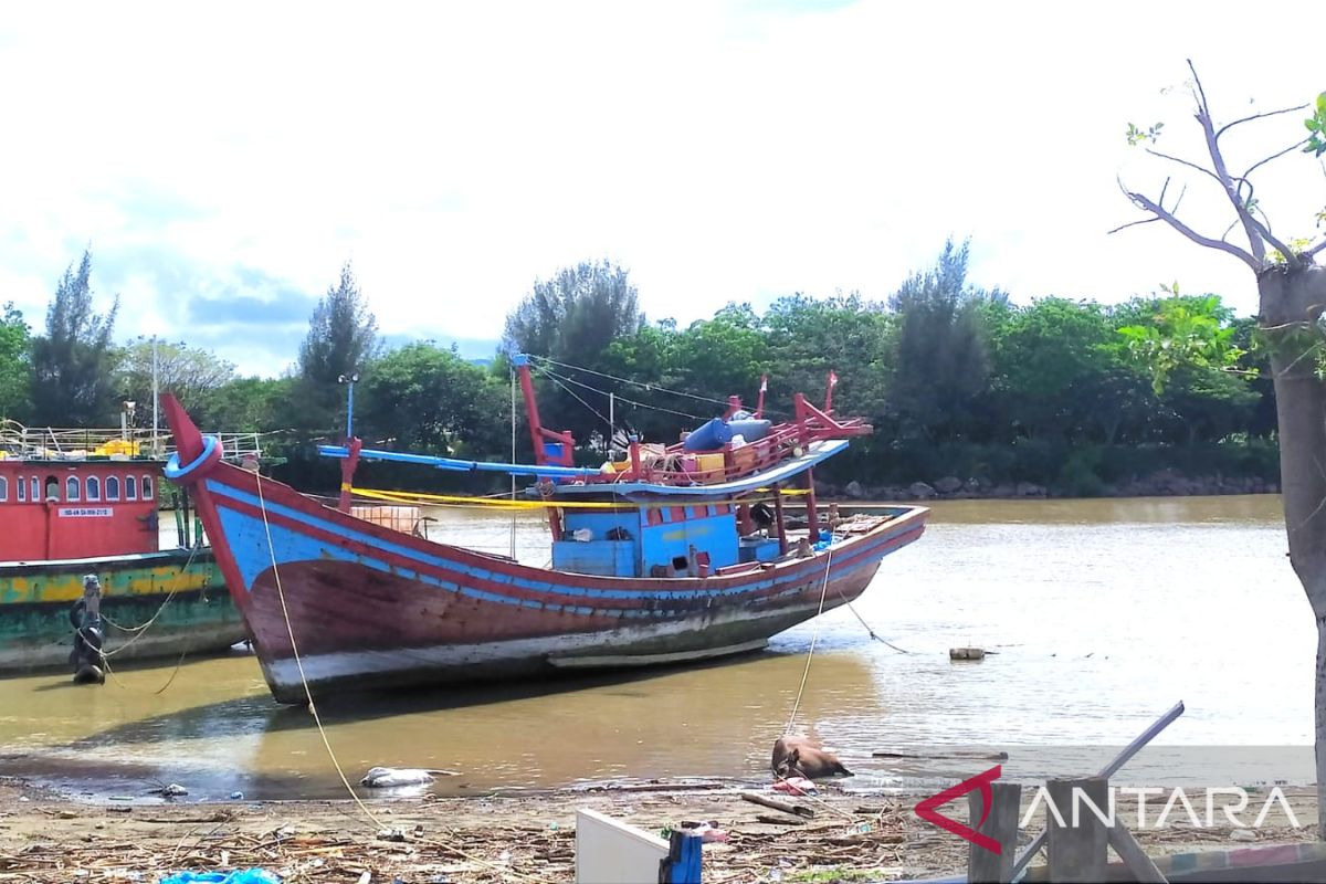 PSDKP tangkap kapal Aceh Timur pengguna trawl berisi 1,3 ton ikan