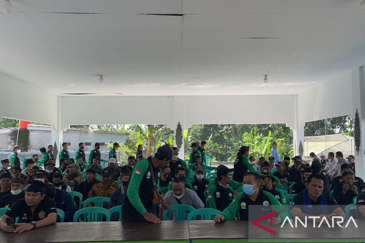 LMDH Karawang akan pertahankan kawasan hutan dari pengalihan pengelolaan