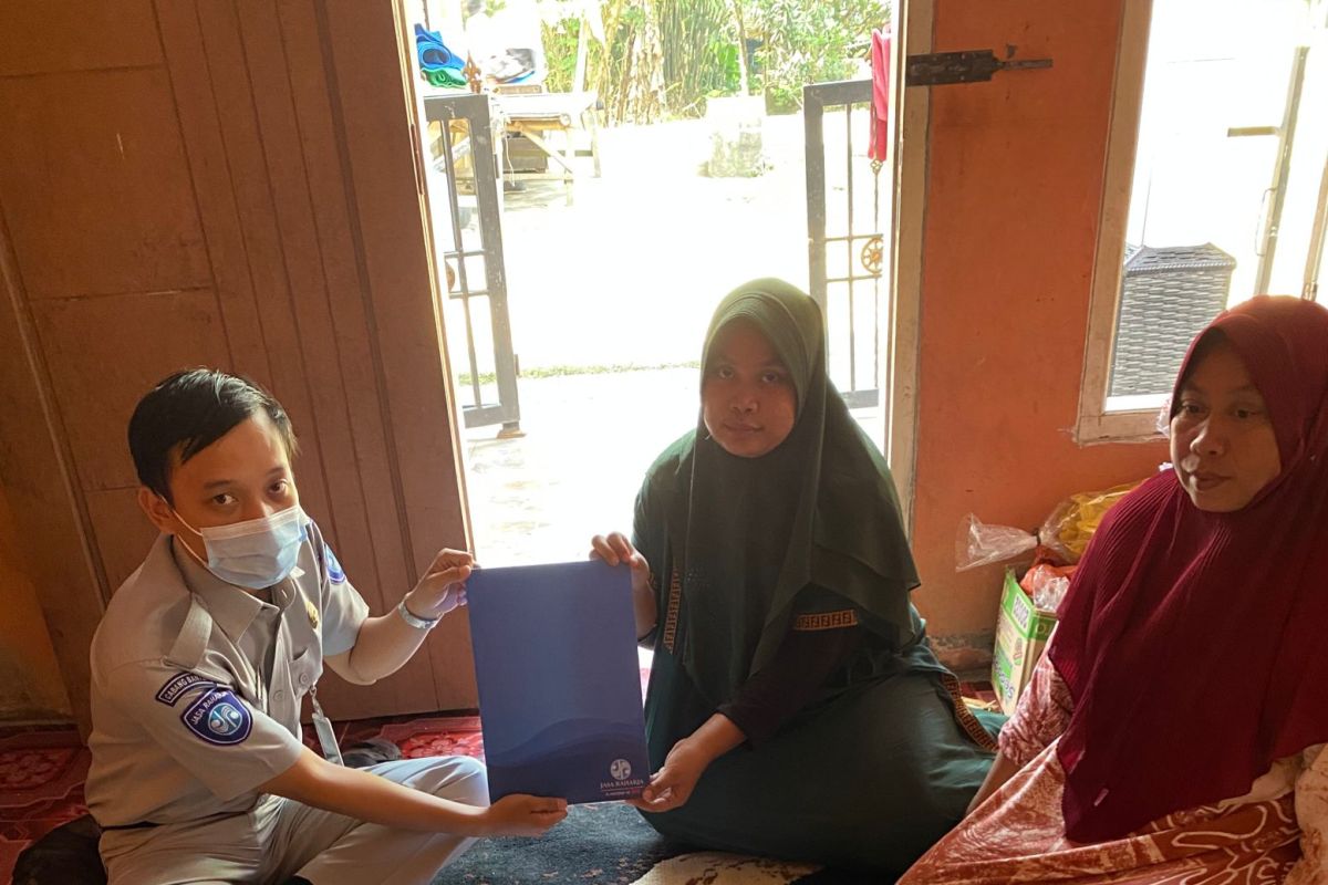 Jasa Raharja serahkan santunan korban kecelakaan Lalin di Balaraja, Tangerang