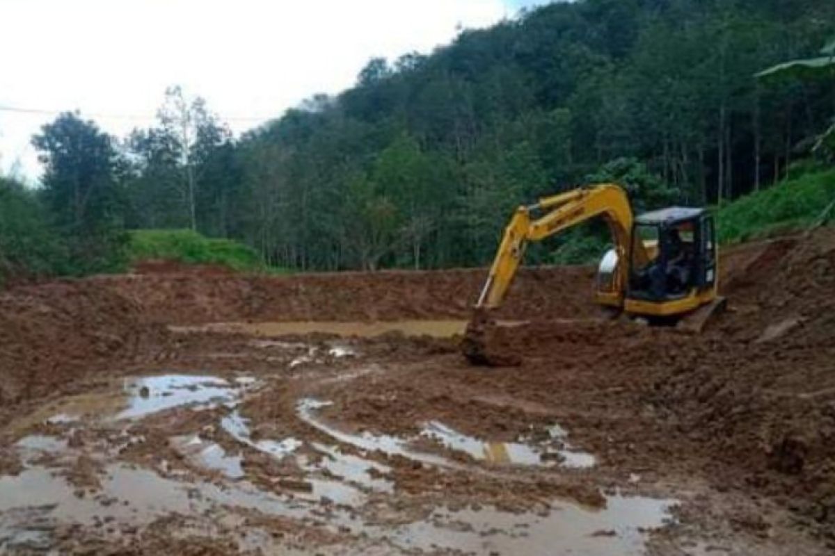 Koperasi Periper : Semester I 2022, kinerja excavator mini bantuan KKP bergeliat di Tapsel