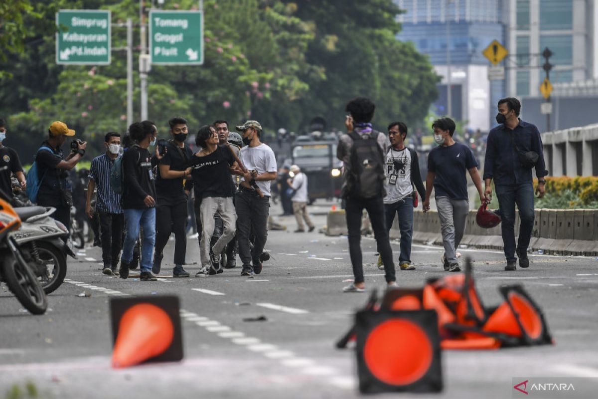 Enam orang jadi tersangka pengeroyokan Ade Armando