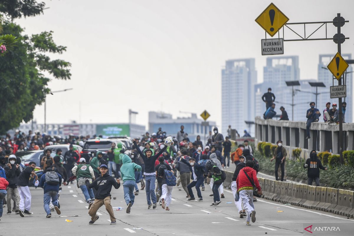 DKI kemarin, demo mahasiswa hingga bus mudik gratis dari Pemprov DKI