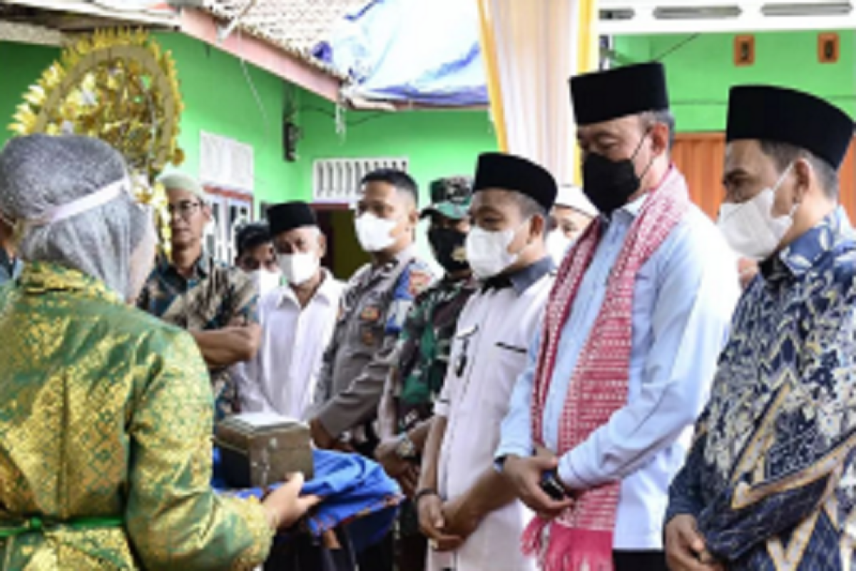 Bupati Sukandar hadiri tasyakuran masyarakat Desa Teluk Langkap