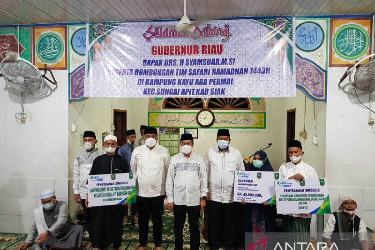 Safari Ramadhan Gubri, BP Jamsostek Siak serahkan bantuan dan santunan