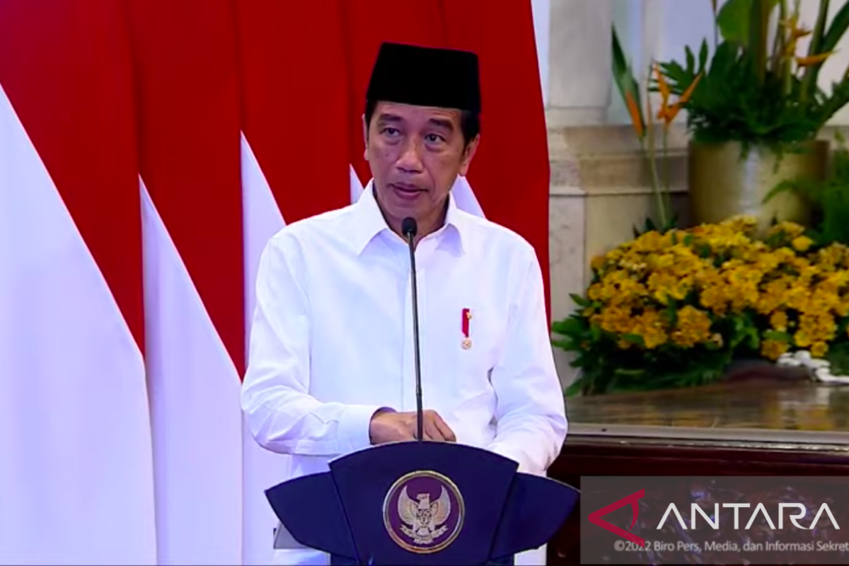 Presiden dan Wapres serahkan zakat lewat Baznas