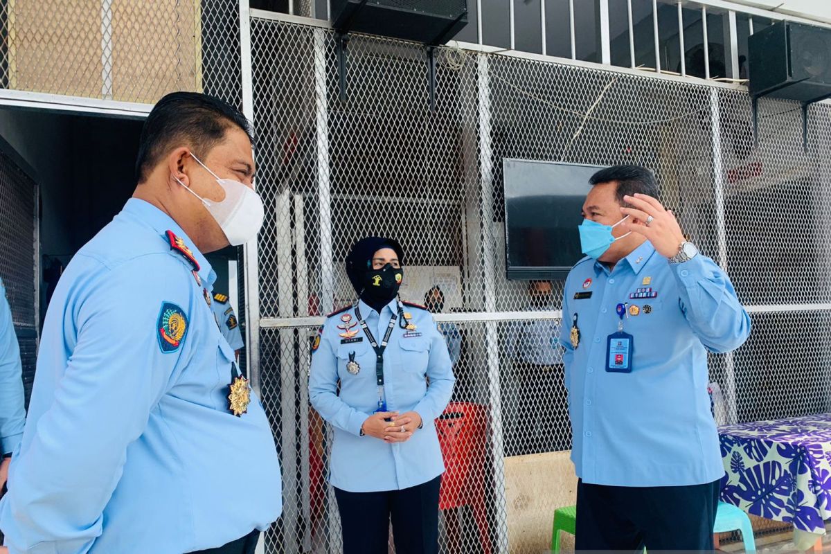 Kakanwil Kemenkumham Gorontalo tinjau kondisi Lapas Perempuan