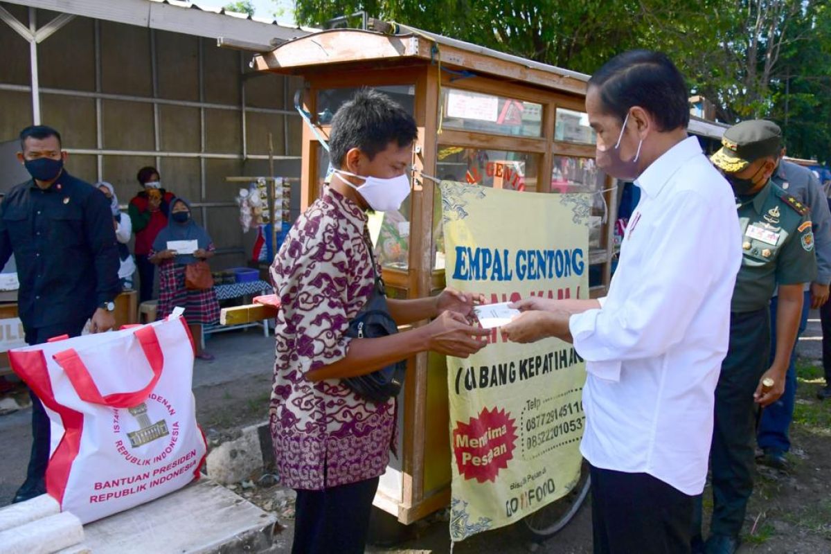 Jokowi: Kegiatan ekonomi mulai ramai seiring landainya COVID-19