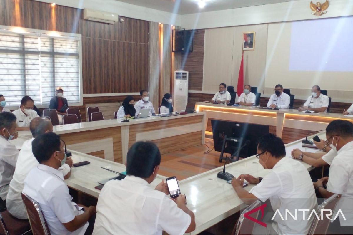 OPD dan Camat se-Kota Pangkalpinang bahas kinerja bersama Bappeda