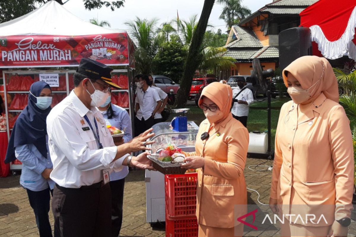 Direktur Buah dan Florikultura Kementan ajak masyarakat Kalbar makan buah