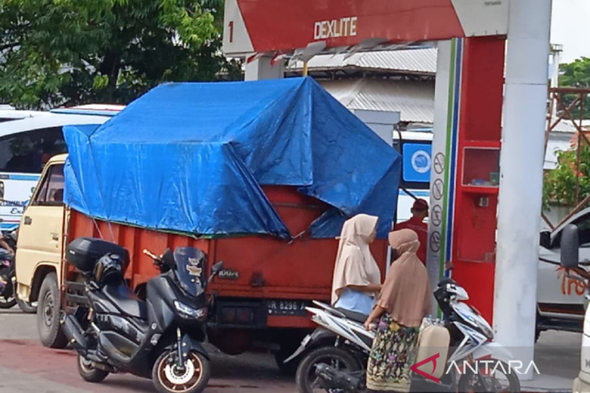 Intelijen Korem 162/WB ungkap pengisian BBM oplosan di Mataram