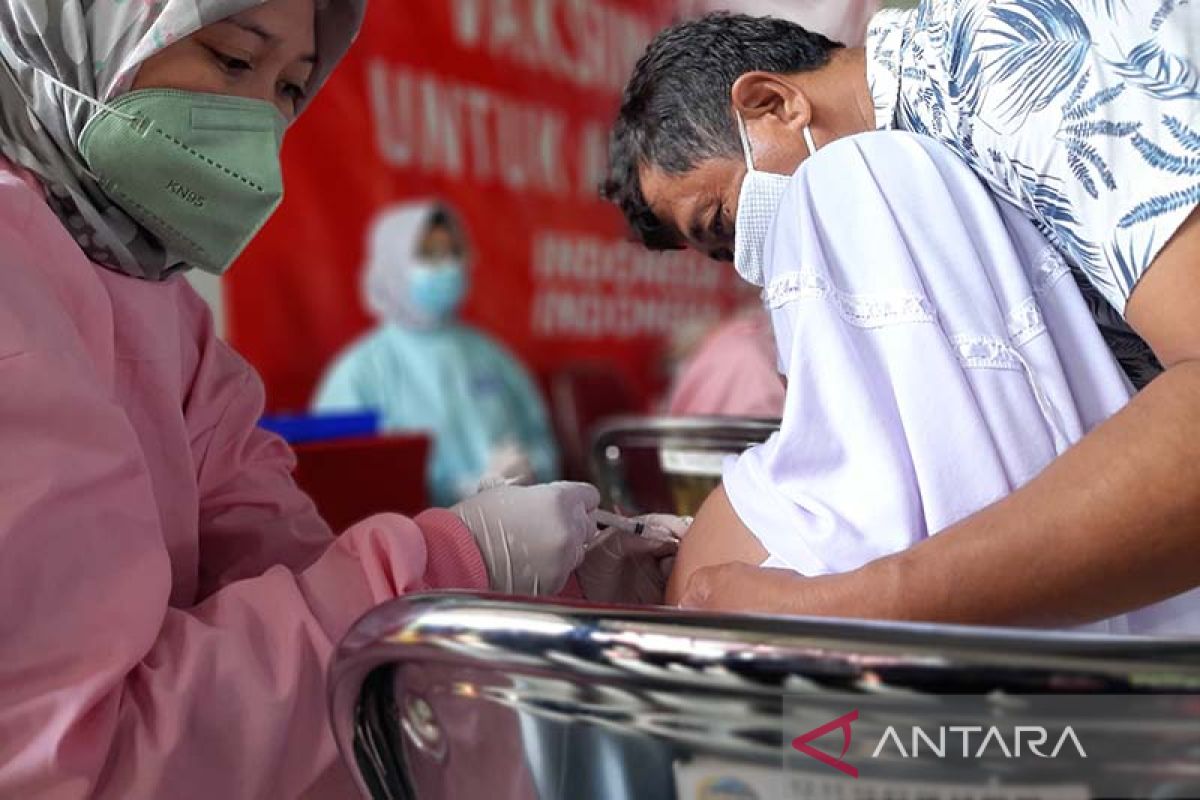 Indonesia's COVID-19 booster dose recipients reach 41 million people