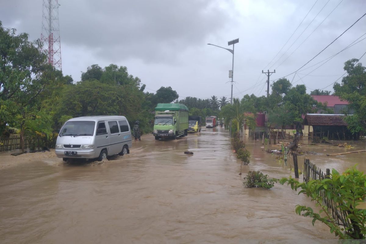 BNPB : Jalur Trans Sulawesi lumpuh akibat banjir Bolaang Mongondow Utara