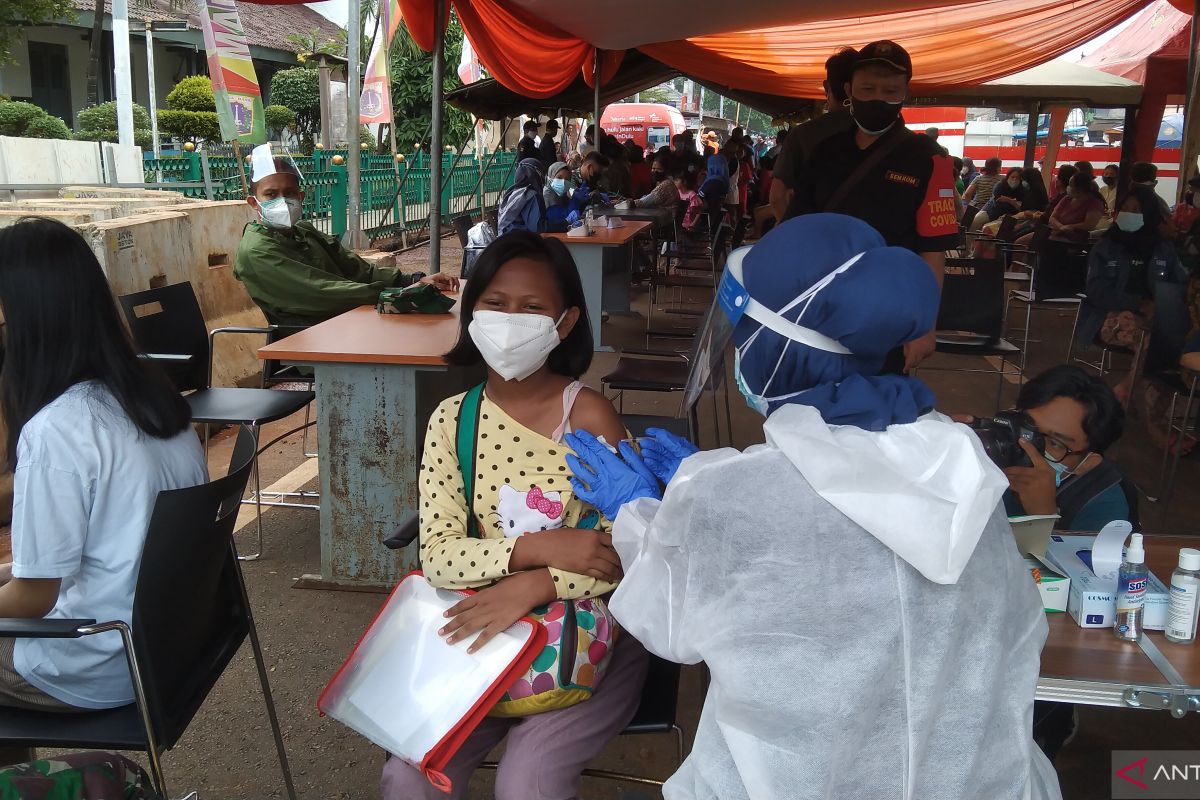 Jakarta to provide booster vaccination services at three bus terminals