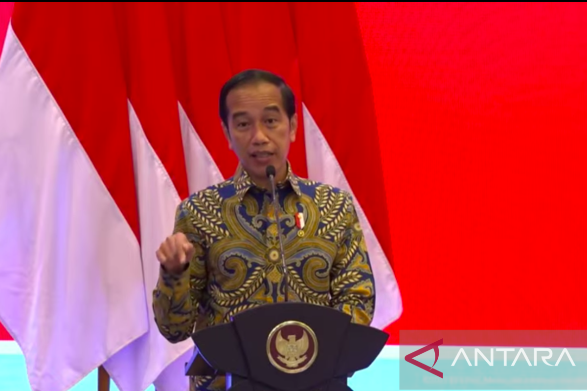 Presiden Jokowi: Pemerintah bangun 1.900 km jalan tol dalam tujuh tahun