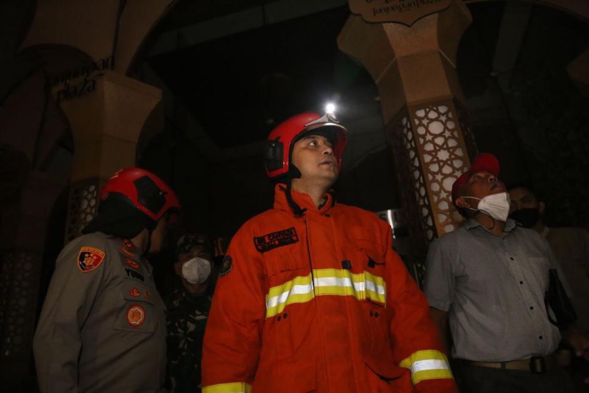 Eri Cahyadi: Kebakaran TP-5 Surabaya cepat tertangani karena laporan warga