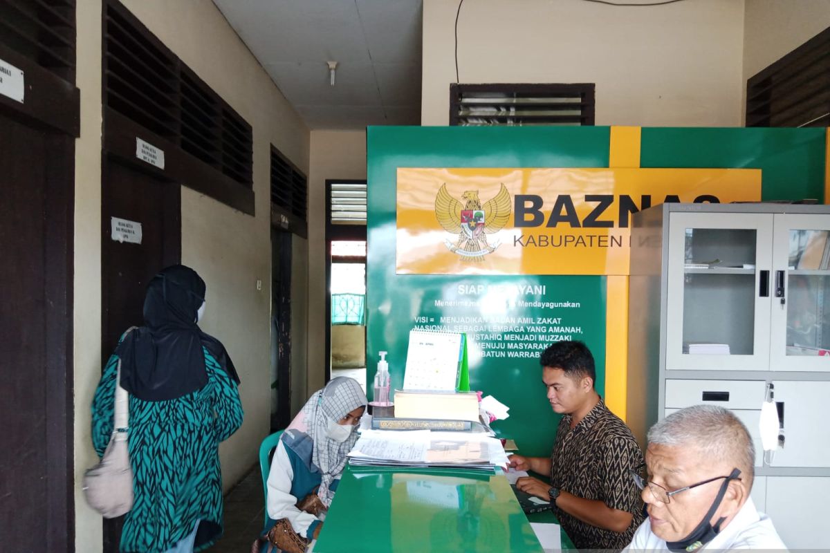 Baznas Belitung salurkan bantuan uang tunai