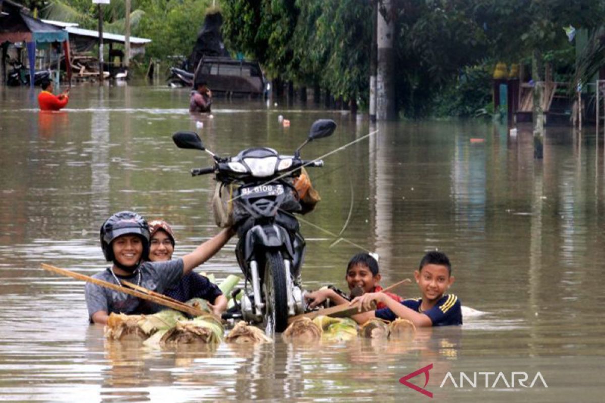 Warga diimbau waspada banjir seiring debit sungai Aceh Tamiang naik