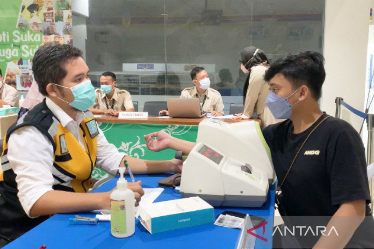 Bandara Adi Soemarmo siapkan layanan vaksinasi penguat bagi  penumpang