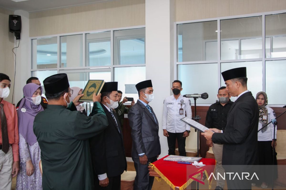 Pemkab Solok lantik direktur PDAM dan PUD Solok Nan Indah