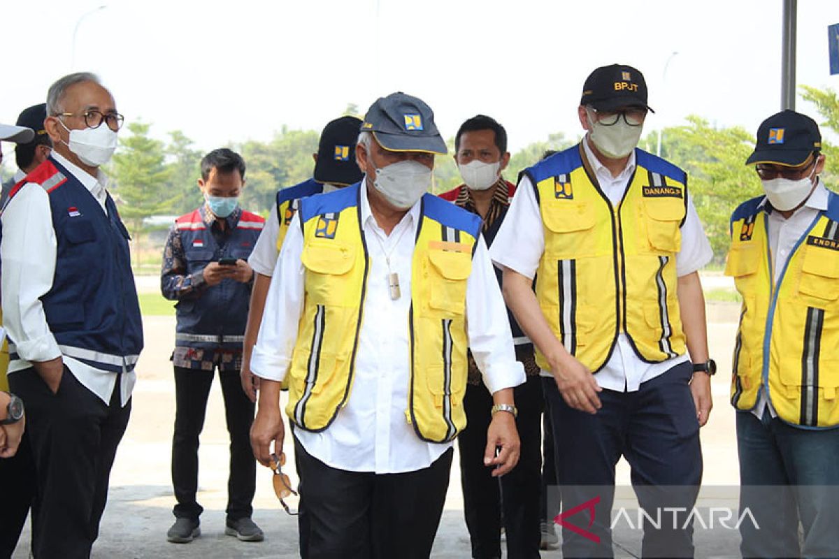 Mentri PUPR tinjau kesiapan mudik Lebaran di JTTS