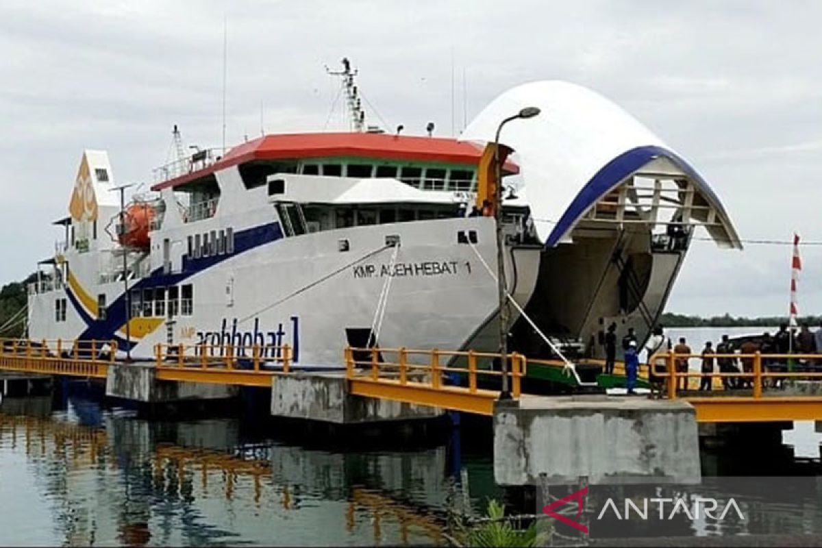 Empat kapal feri layani angkutan mudik ke Pulau Simeulue