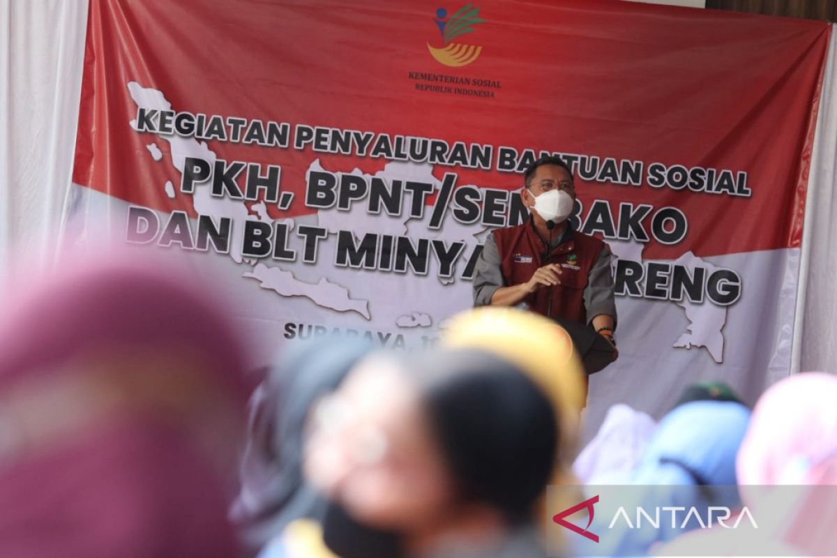 Kemensos salurkan BLT minyak goreng untuk warga Surabaya