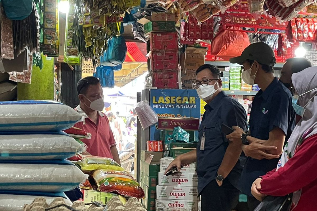 Kementan lakukan monitoring stok bahan pokok di Pasar TOS 3000 Batam