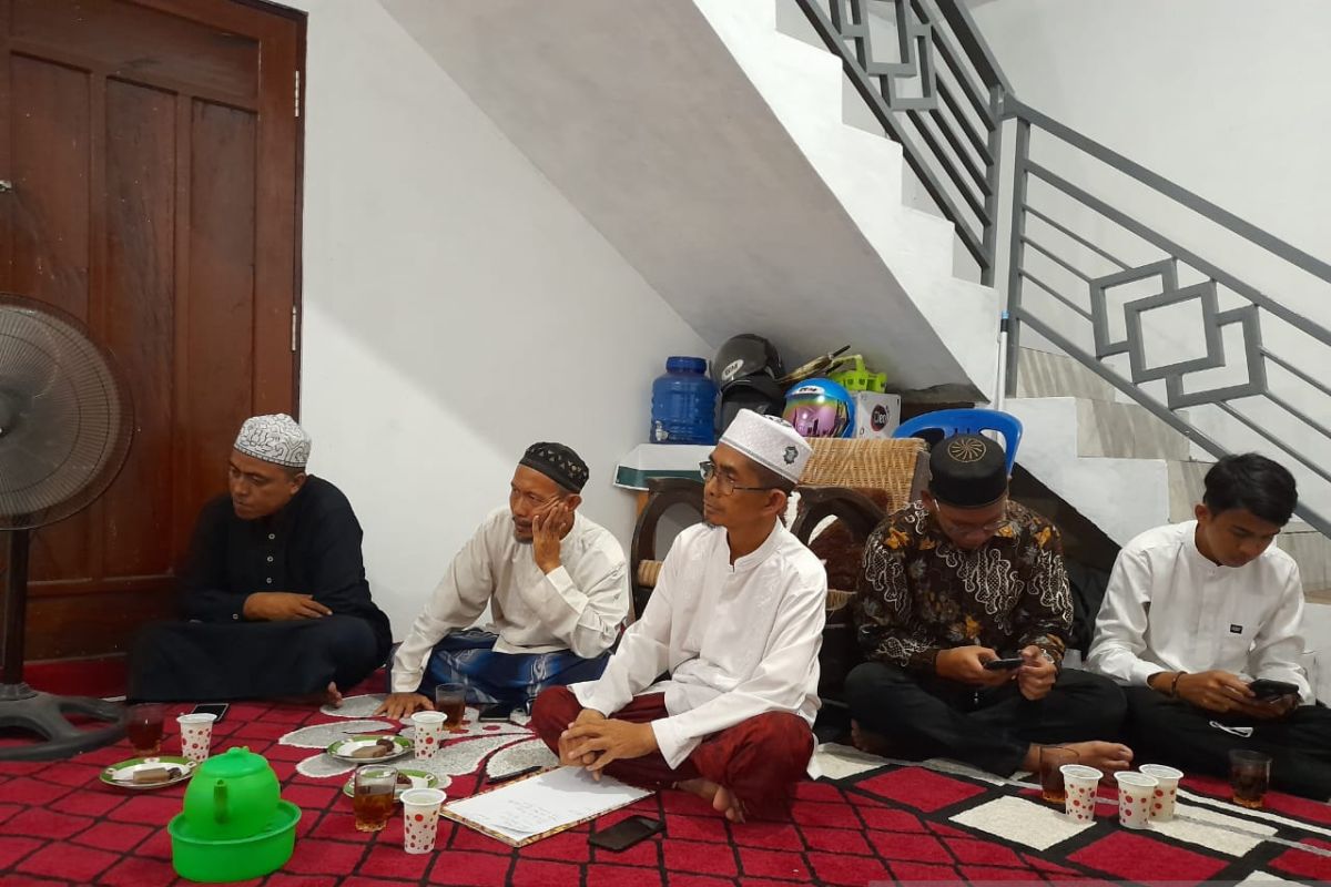 Komunitas peduli muallaf dan dhuafa HST koordinasikan paket lebaran