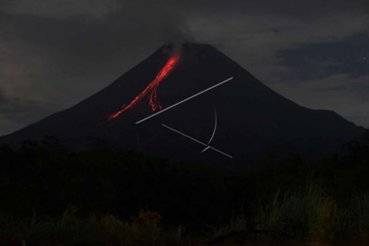 Merapi 10 kali luncurkan guguran lava pijar sejauh 1,8 kilometer