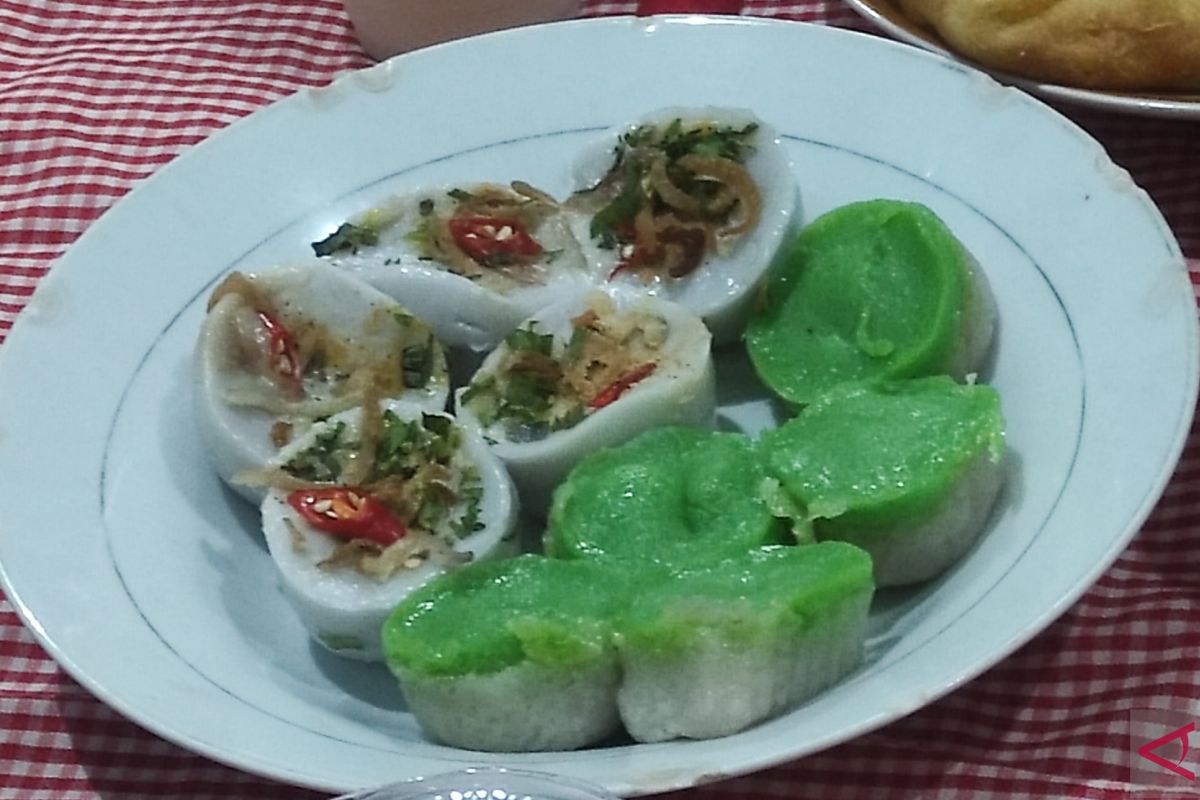 Menu khas era Kesultanan Palembang di antara sajian takjil