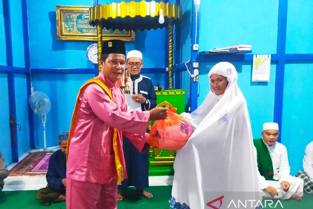 Mualaf Kapuas Hulu berbagi hingga ke pelosok di bulan Ramadhan