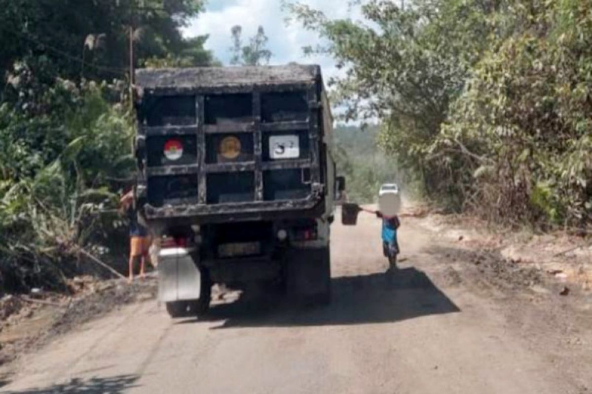 Masyarakat Gumas diimbau sudahi perbaiki jalan