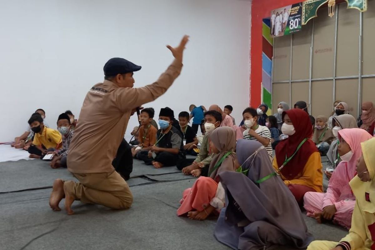 Kampung Dongeng Seloko  Jambi berkisah selama ramadhan