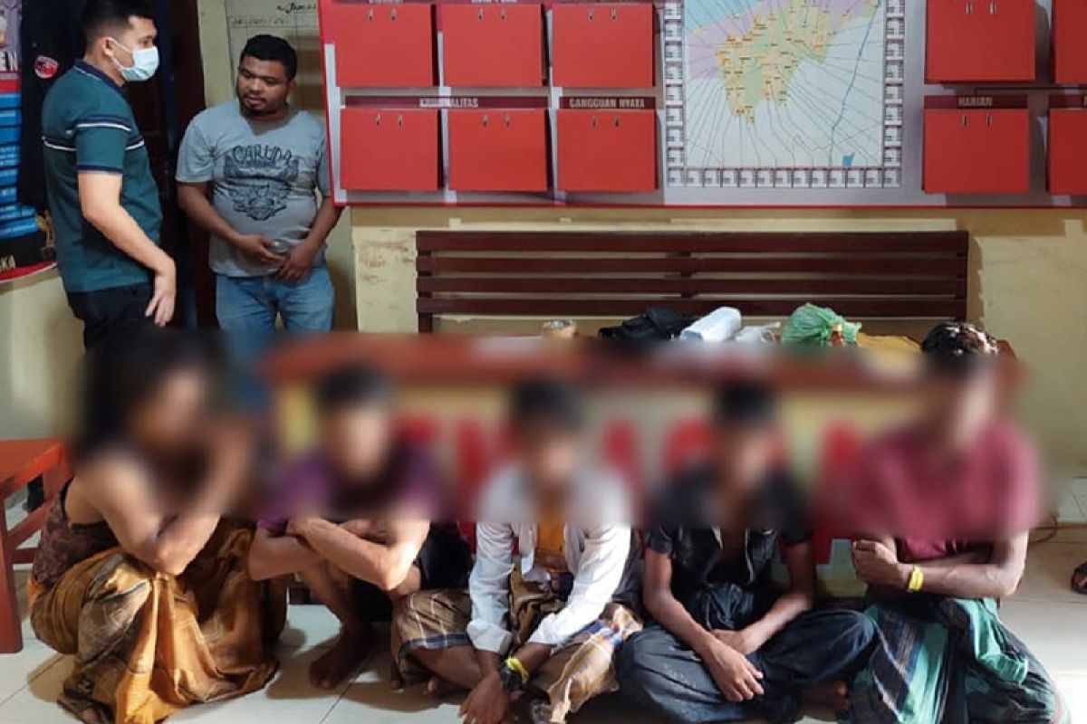 Polisi tangkap tiga warga hendak bawa imigran Rohingnya