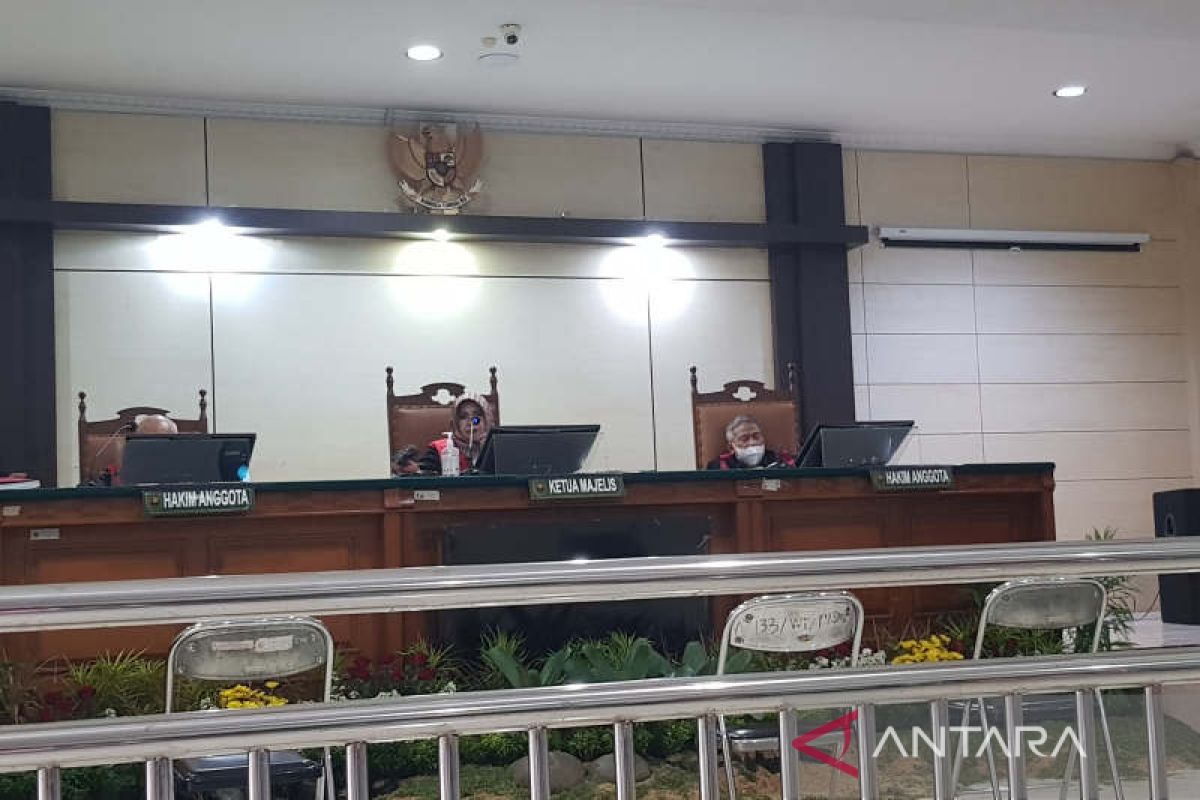 Jaksa tuntut mucikari prostitusi daring di Semarang 10 bulan penjara
