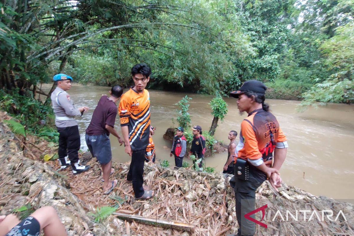 Bocah 8 tahun di Balangan tenggelam terseret arus sungai